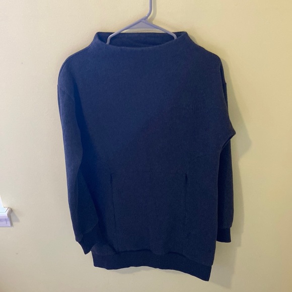 Gymshark Sweatshirt - Picture 2 of 5